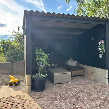 Feriehus Vakantiewoning Op De Woerd *